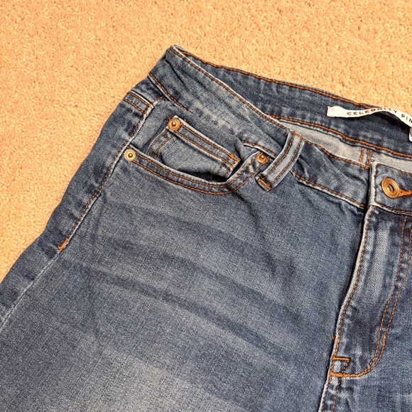 Celebrity Pink Denim Bermuda Shorts Womens Size 7 Waist 28 Summer Festival Jean - Picture 7 of 11